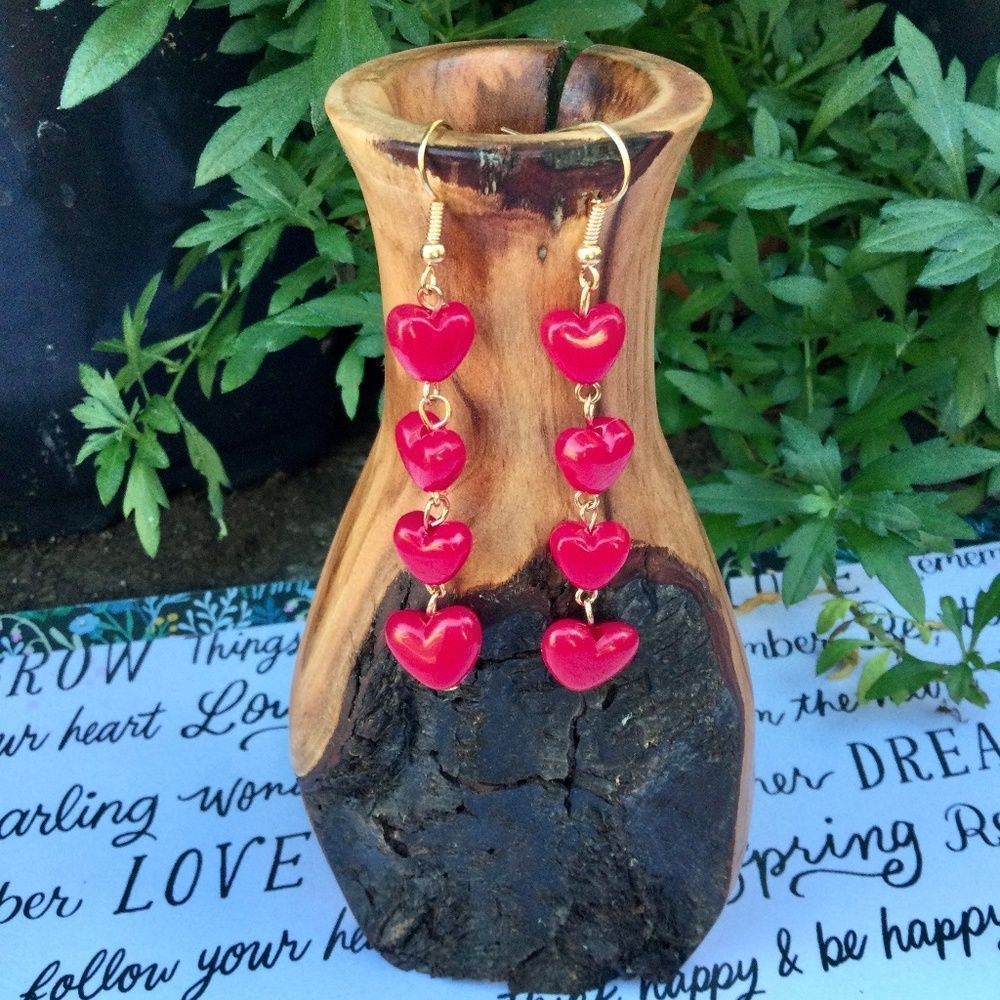 🏷️ Acrylic Hearts Hook Earrings Pink Gold Tone